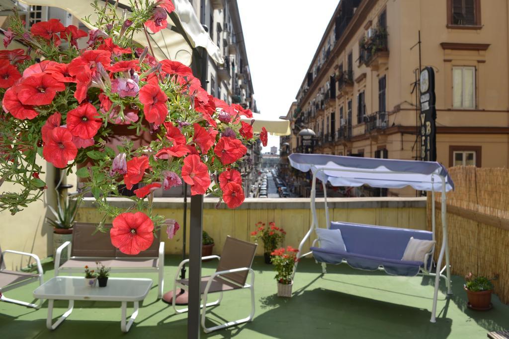 B&B Anna'S Family Terrace Napoli Ngoại thất bức ảnh